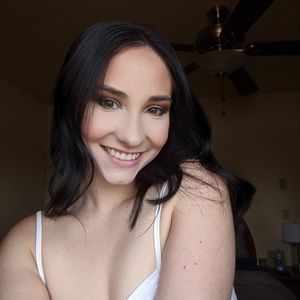 Meet your Posher, Marissa